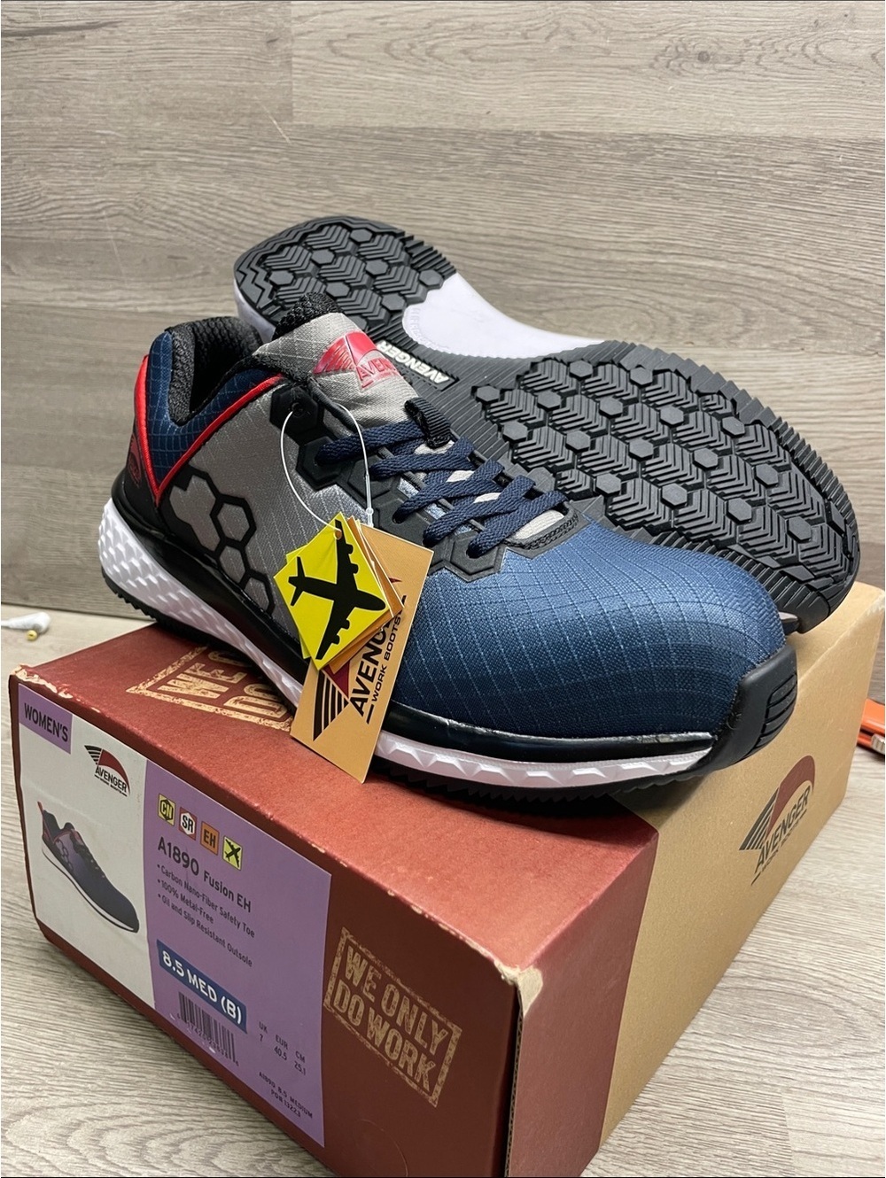 Avenger Women's Navy, Gray and Red Athletic Sneakers #951